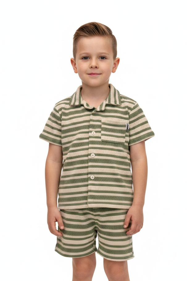 Set 2 pcs short dkny rayas verde tejido para niño
