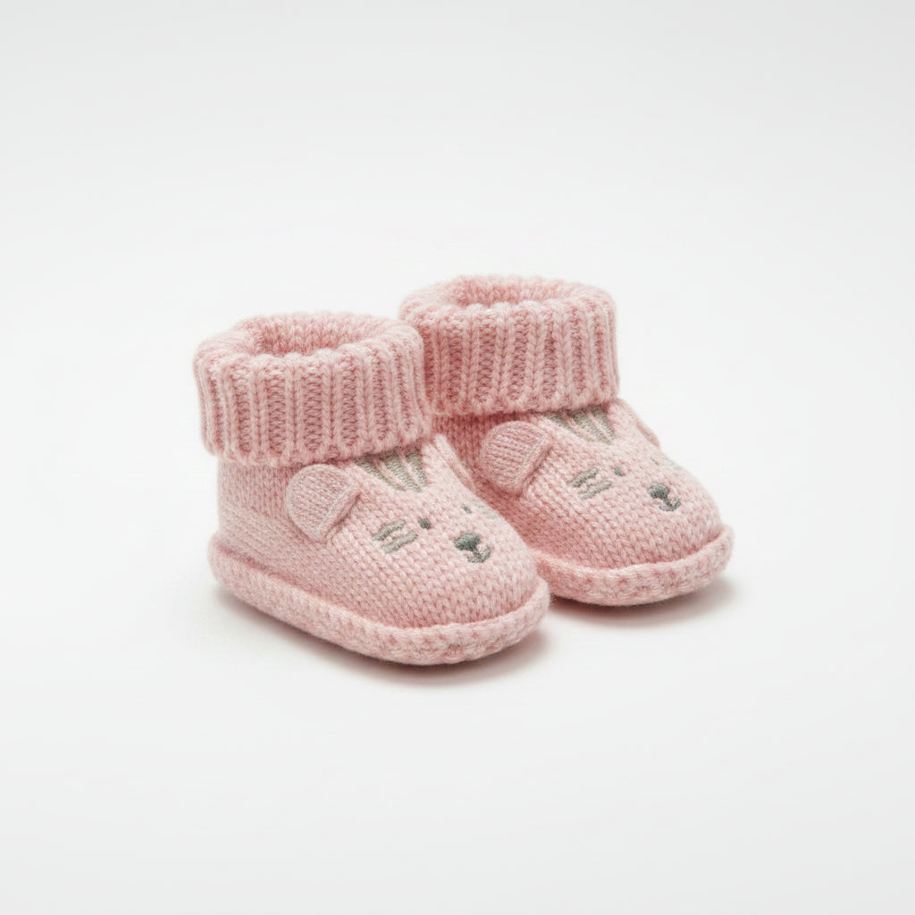 Zapato crochet diseño gatita color rosa para recien nacida