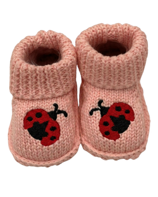 Zapato crochet diseño catarina color rosa para recien nacida