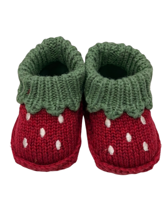 Zapato crochet diseño de fresa rojo con verde para recien nacida