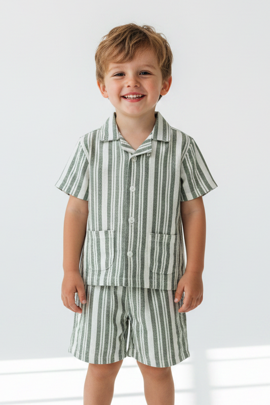Set 2 pcs short dkny rayas verde olivo para niño