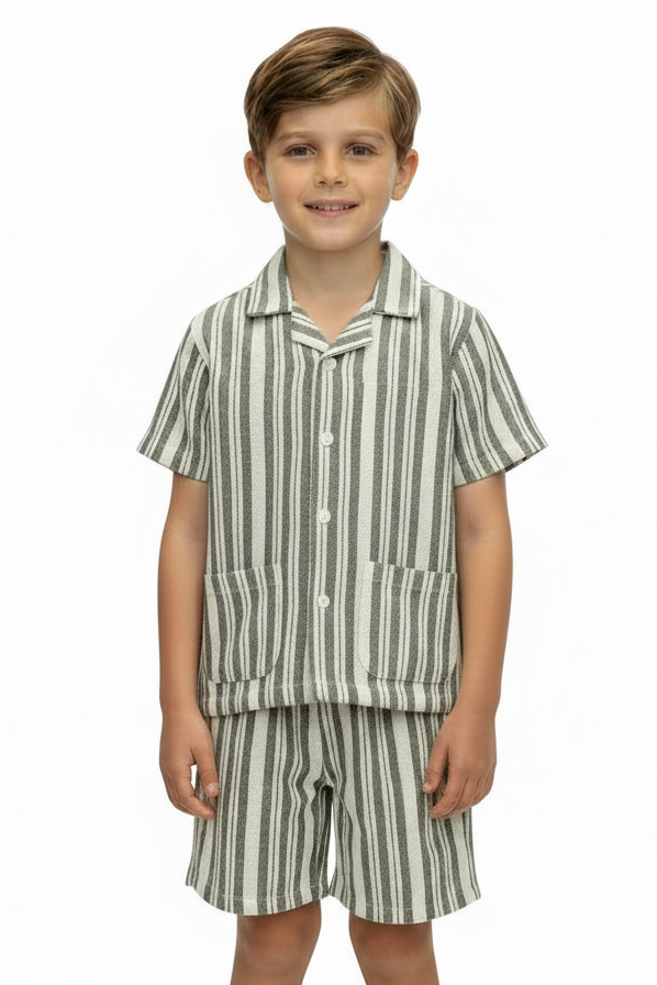 Set 2 pcs short dkny rayas verde olivo para niño